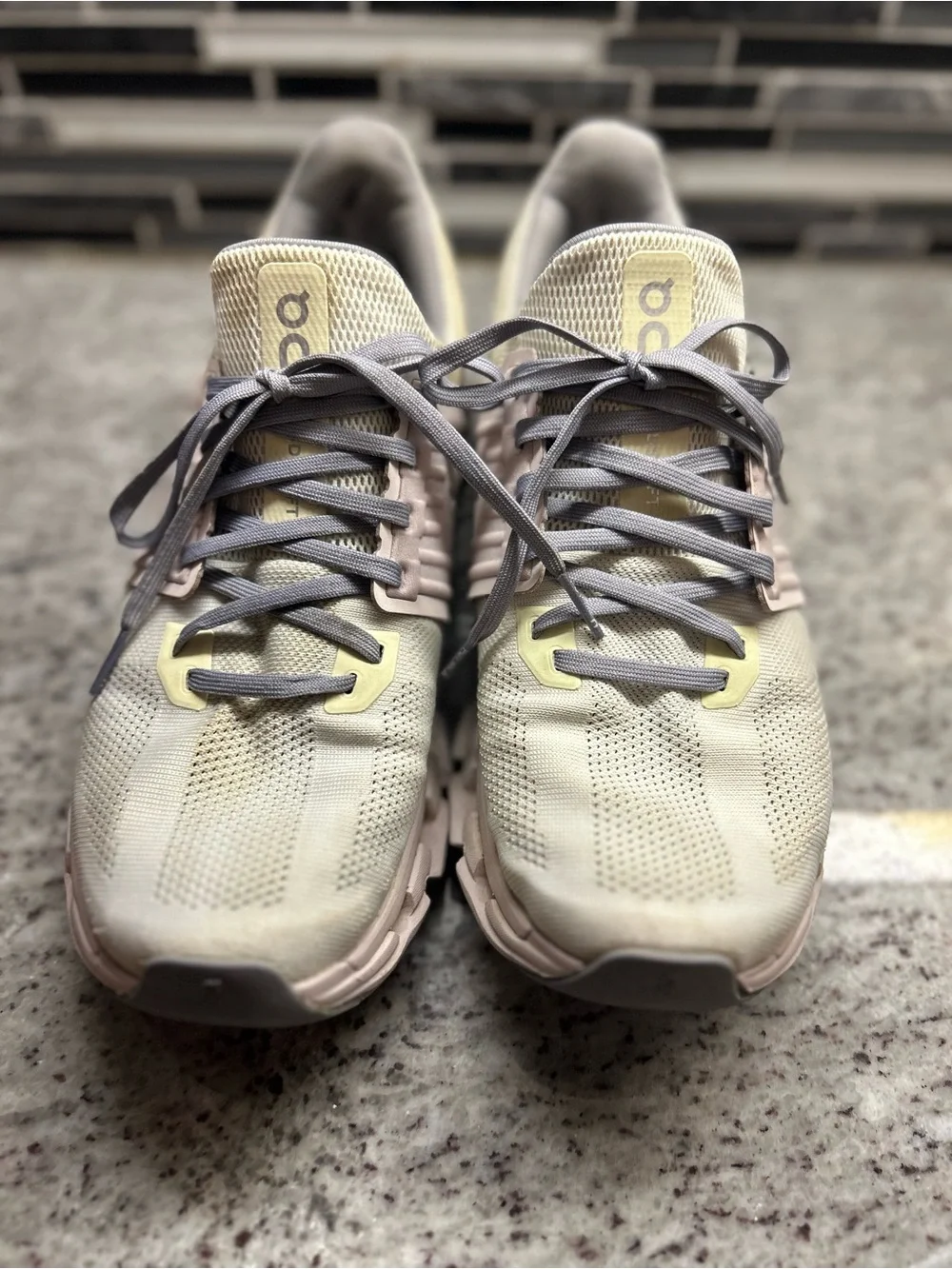 On Running running womens